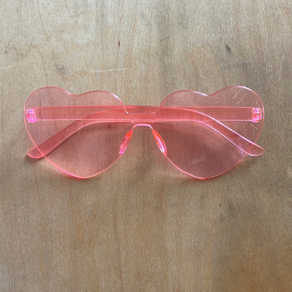 Fun sunglasses SET! - Picture 3 of 10